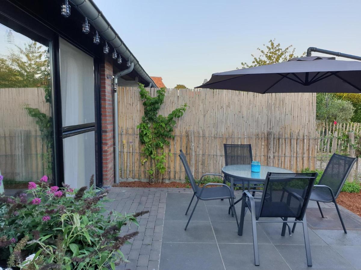 Het Zonnetje -Vakantiewoning En Bed And Breakfast Dilsen-Stokkem Exterior photo